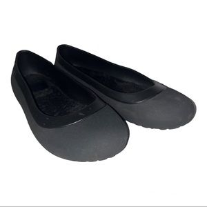 CROCS - black with faux fur insole. Size 5